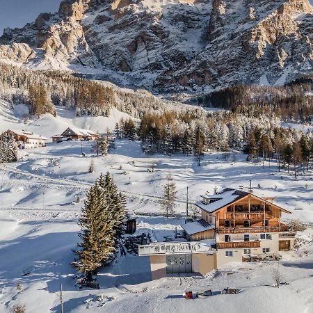 Garni Baita San Cassiano  Exterior foto